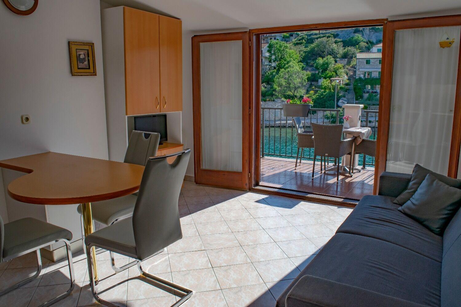 Apartments Daira Stomorska Extérieur photo