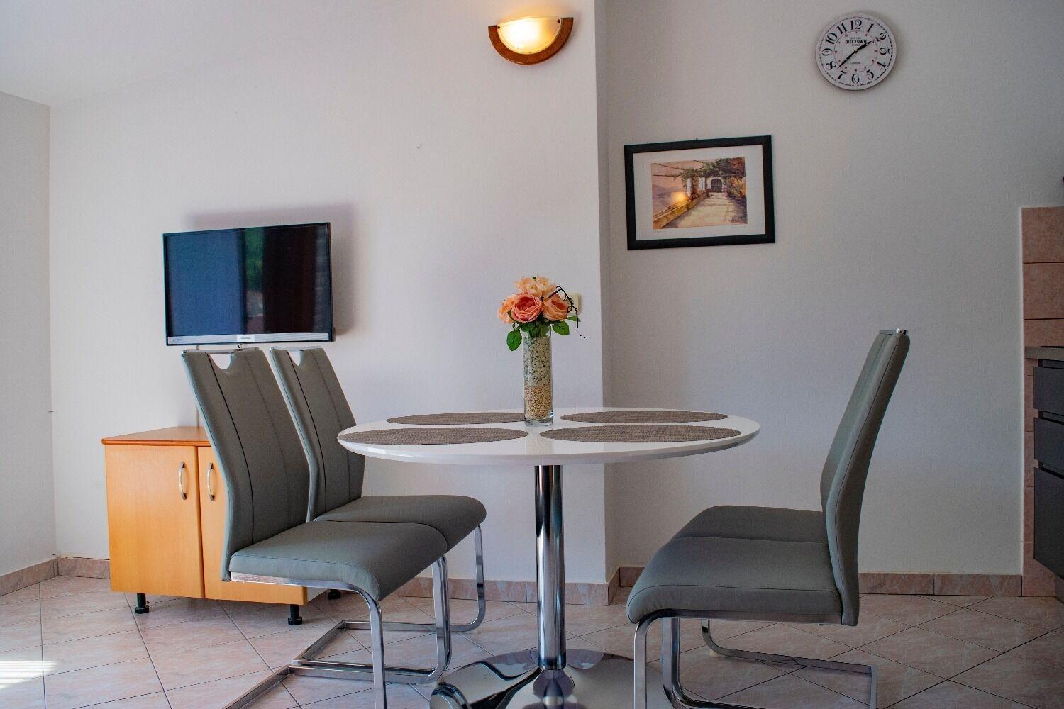 Apartments Daira Stomorska Extérieur photo