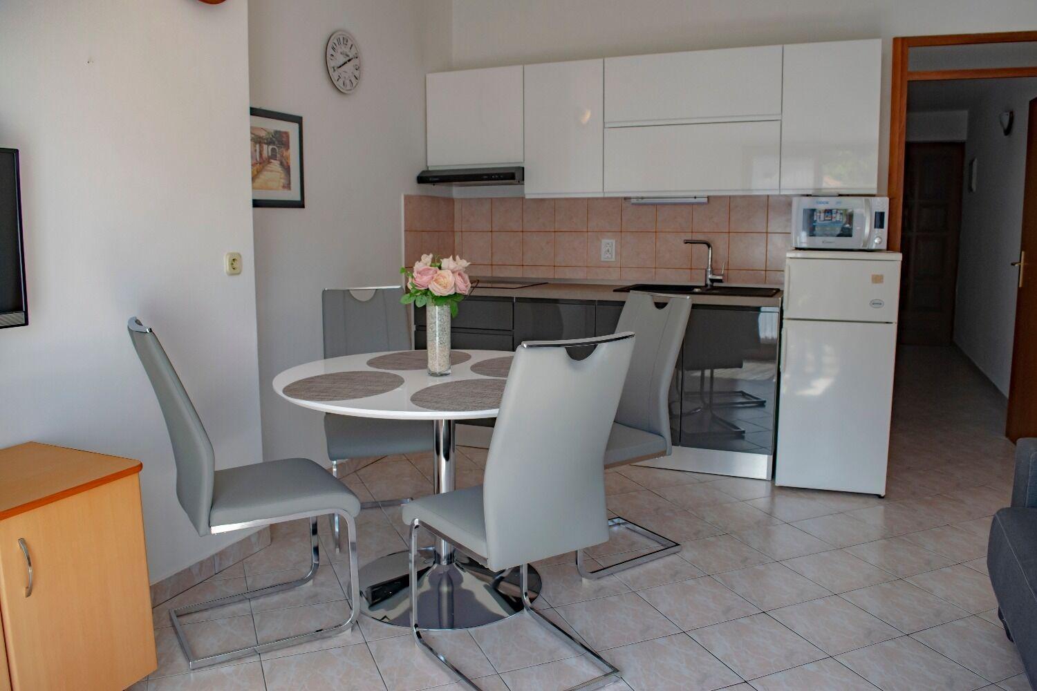 Apartments Daira Stomorska Extérieur photo